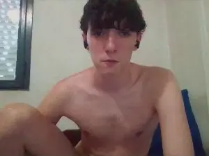 Cam4 Free Live Porn of Henriemj