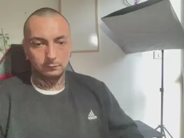 Cam4 Watch Live Sex Cams of sidvicious23cm