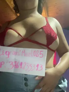 Cam4 Live Sex Cam of chrome_annota19