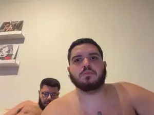 Cam4 Free Live Porn of BearFuckersRJ