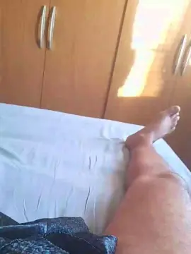 Cam4 Live Porn of Morenodiscret35