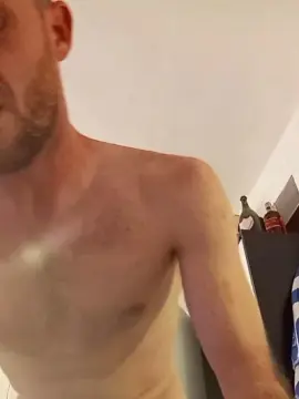 Cam4 Nude Webcam of pocholo30