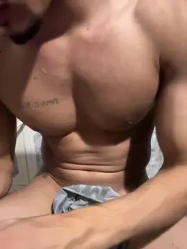 Cam4 Free Live Porn of Novinrjj00