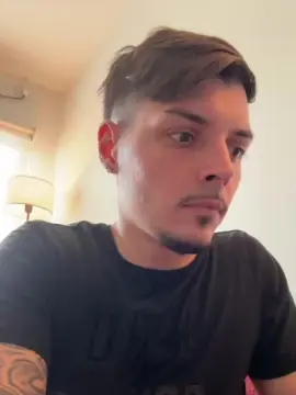 Cam4 Free Porn Cam of ThomasRM98