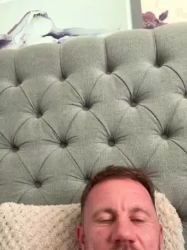 Cam4 Live Porn of Benjay74