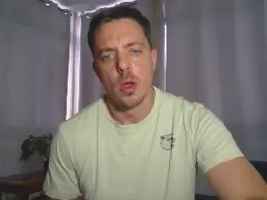 Cam4 Free Live Porn of cuteboyie