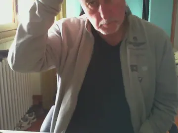 Cam4 Live Sex of schiavo39