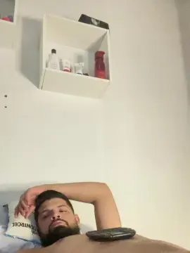 Cam4 Nude Webcam of Kevincfs3095
