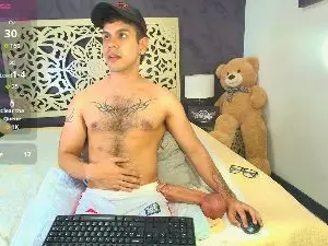 Cam4 Nude Webcam of Derek_Voss