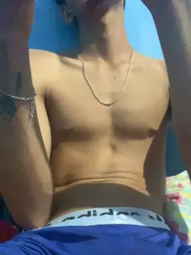 Cam4 Free Live Porn of Dotadonovin19cm