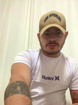 Cam4 Free Porn Cam of victorhneves888