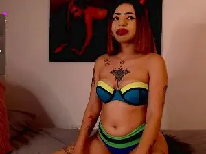 Cam4 Live Porn of MilaNoir