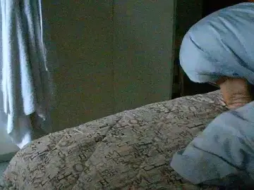 Cam4 Free Porn Cam of skyjunior70