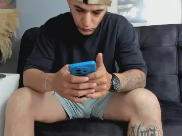 Cam4 Watch Live Sex Cams of Iandygrasso