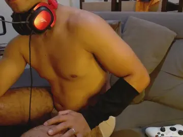 Cam4 Free Live Porn of CrowMind