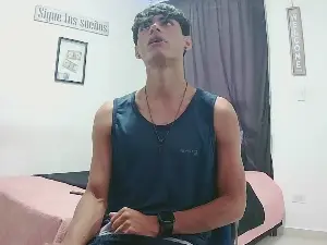 Cam4 Watch Live Sex Cams of harry_232001