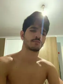 Cam4 Private Sex Chat of Mauriciobueno20