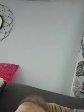 Cam4 Live Sex of pussy_licker52