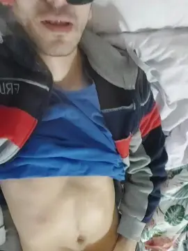 Cam4 Free Live Porn of Maurizio891