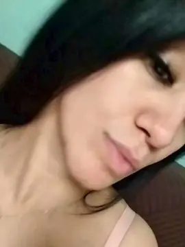 Cam4 Watch Live Sex Cams of Miquilu04