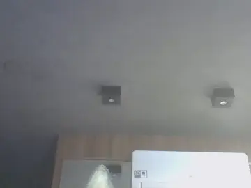 Cam4 Nude Webcam of SkinnyKittenCam