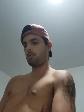 Cam4 Free Live Porn of Levi_Henrique