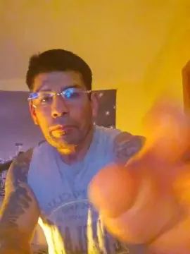 Cam4 Free Porn Cam of Leonsalvajexxx