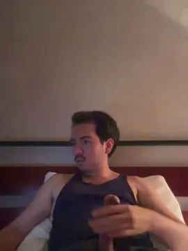 Cam4 Free Live Porn of alfrevergonPV