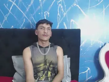 Cam4 Live Porn of SavageLover_