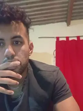 Cam4 Live Porn of Guas01