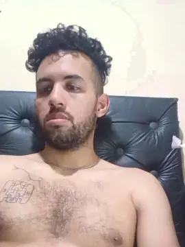 Cam4 Free Live Porn of Guas01