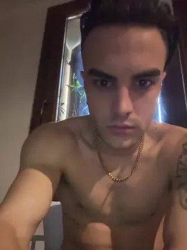 Cam4 Nude Webcam of luchino220