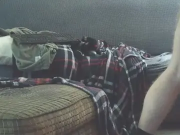 Cam4 Live Sex of richard21972