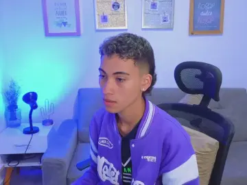 Cam4 Adult Webcams of yulian_vasquez