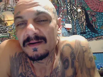 Cam4 Sex Cam of CuriousDD69