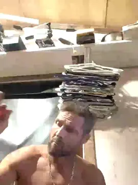 Cam4 Live Sex of richie00731