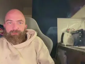 Cam4 Live Porn of alroca82