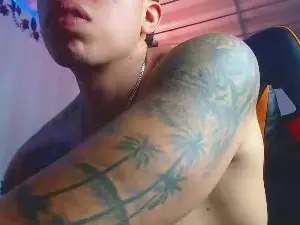 Cam4 Live Porn of Adam_Hudsond