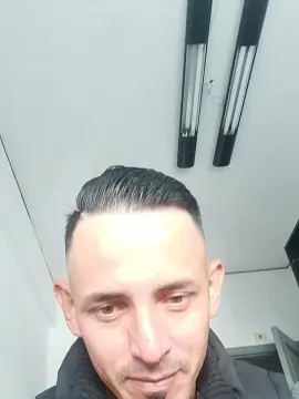 Cam4 Free Live Porn of Alessandro23z