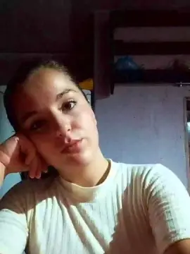 Cam4 Nude Webcam of isabella227