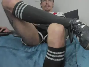Cam4 Watch Live Sex Cams of aaronbigdickxxx