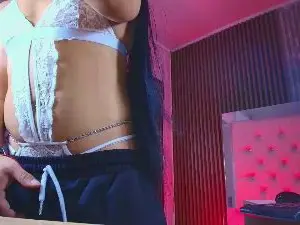 Cam4 Adult Webcams of LUCIANA_TS_FOX