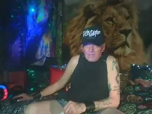 Cam4 Free Live Porn of biteme69691