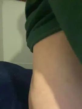 Cam4 Free Live Porn of Reedtwink