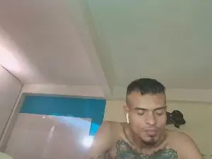 Cam4 Free Porn Cam of bigcentauro233