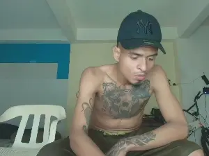 Cam4 Live Porn of bigcentauro233
