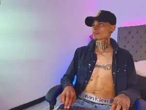 Cam4 Live Sex of Mikke_Tattoo