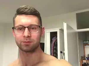 Cam4 Nude Webcam of davidfunhot95