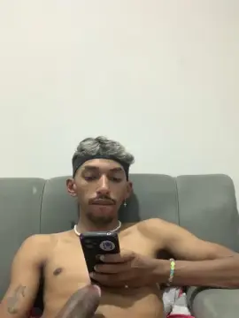 Cam4 Private Sex Chat of Binhoboss