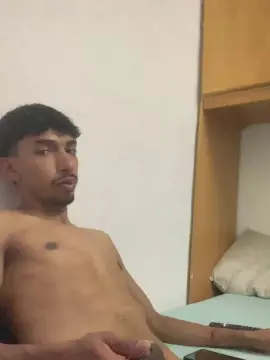 Cam4 Free Live Porn of Binhoboss